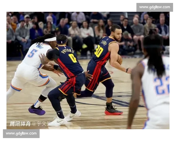 库里与波杰姆斯基 WNBA 赛场温情互动:师徒对话点燃跨界篮球热情 库里与波杰姆斯基 WNBA 赛场温情互动:师徒对话点燃跨界篮球热情