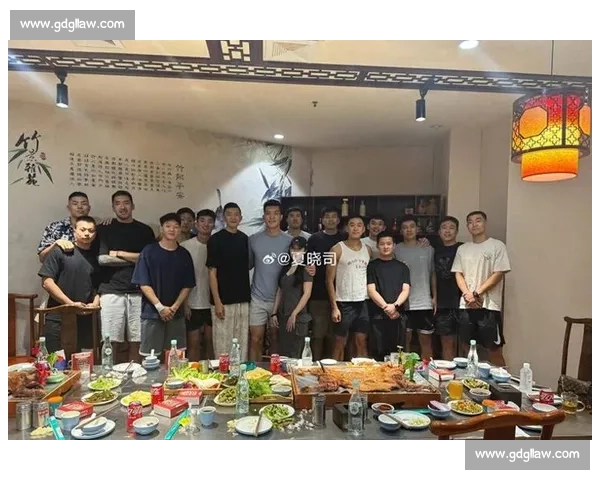 山东烤全羊宴暖意浓:郭凯携妻亮相 高诗岩踮脚抢镜 鲍威尔官宣加盟 山东烤全羊宴暖意浓:郭凯携妻亮相 高诗岩踮脚抢镜 鲍威尔官宣加盟