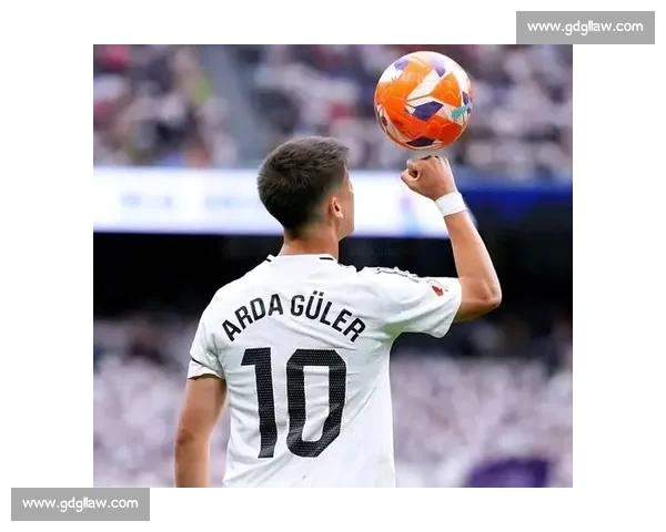 居勒尔爆发!皇马新核 10 场 8 首发,马卡:他已不可或缺 居勒尔爆发!皇马新核 10 场 8 首发,马卡:他已不可或缺